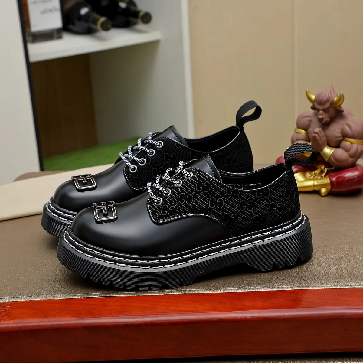Men's shoes 💰420 💰💰🎩🎩[GUCCI] Counter 1:1⬆️original reproduction, absolute quality🆗original outsole, high-quality imported rubber, wear-resistant and non-slip, never degummed, upper material: imported first-layer cowhide➕anti-slip rubber outsole, official website material, lining material: water-dyed 🐂 leather lining, 2 colors optional! Code number 38-44 (45. Customized)